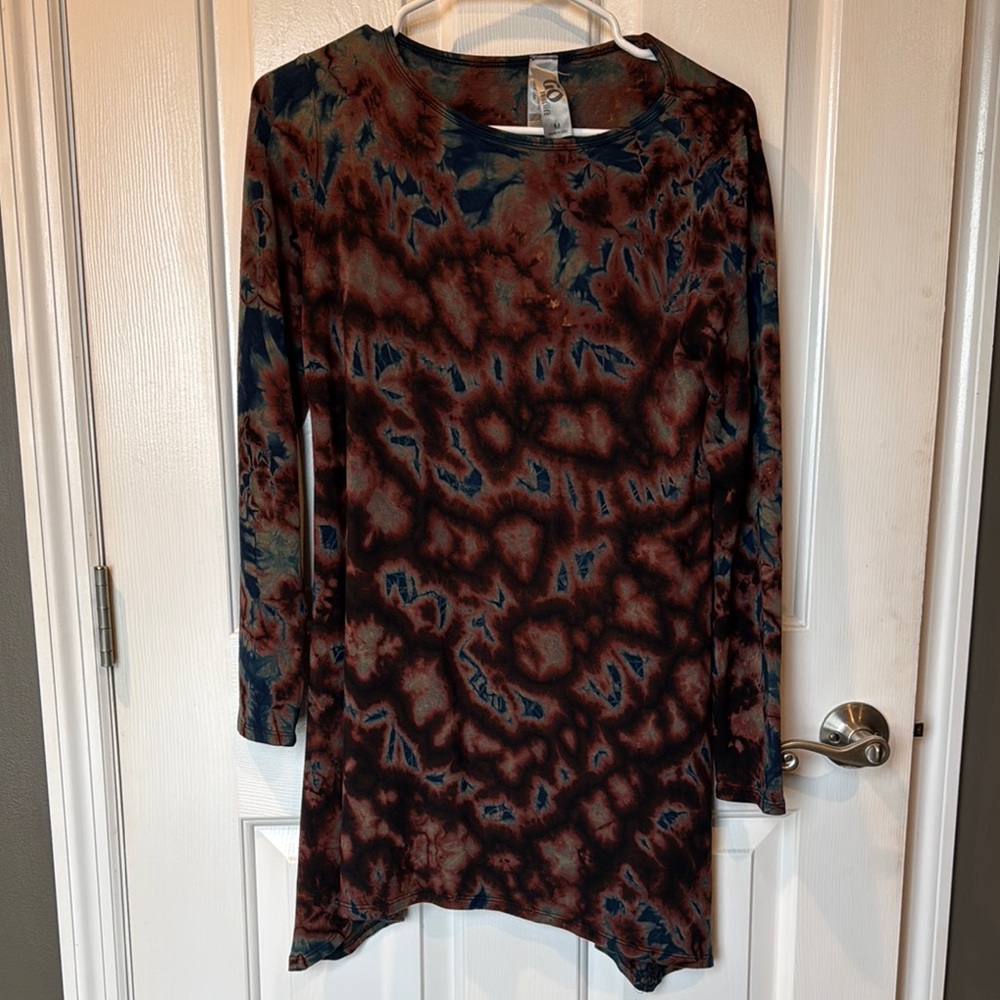 Tie-Dye Long Sleeve Top